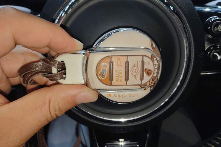 Used MINI 2021 1.5T COOPER Artist Interior 1