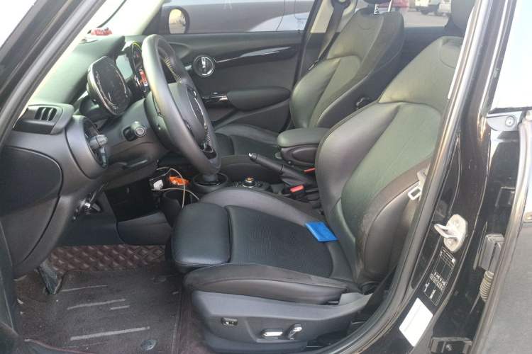Used MINI 2021 1.5T COOPER Artist Five-Door Edition Left Front Seat