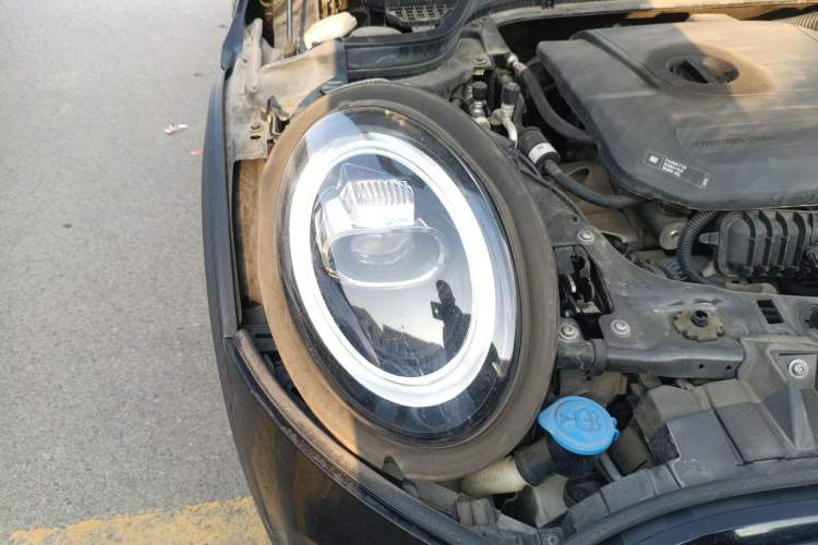 Used MINI 2021 1.5T COOPER Artist Five-Door Edition Right Front Headlight
