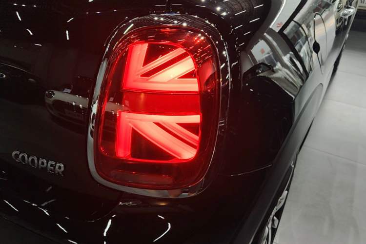 Used MINI 2021 1.5T COOPER Artist Right Rear Taillight