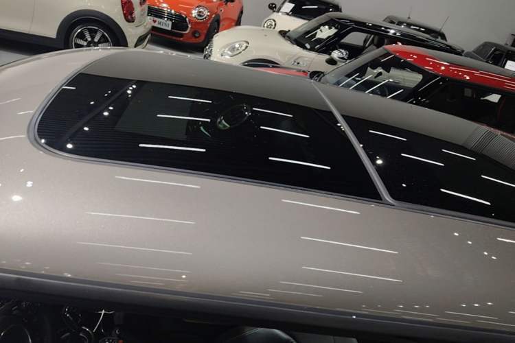 Used MINI 2021 1.5T COOPER Artist Roof