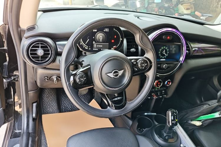 Used MINI 2021 1.5T COOPER Artist Steering Wheel