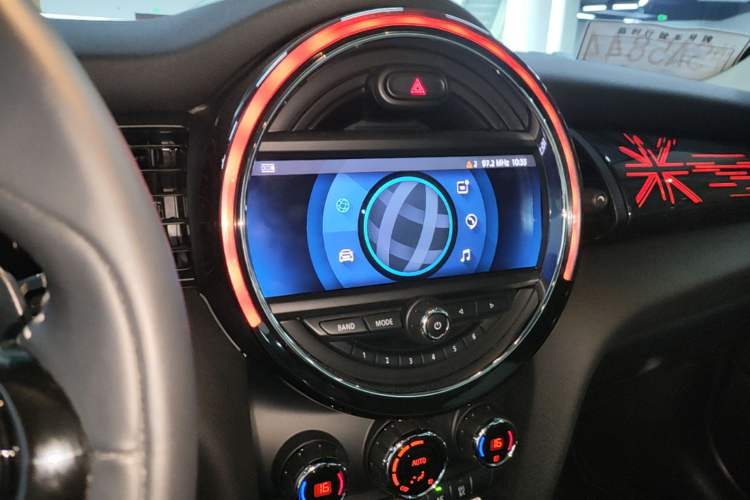 Used MINI 2021 2.0T COOPER S Artist Five-Door Edition Audio And AC Panel