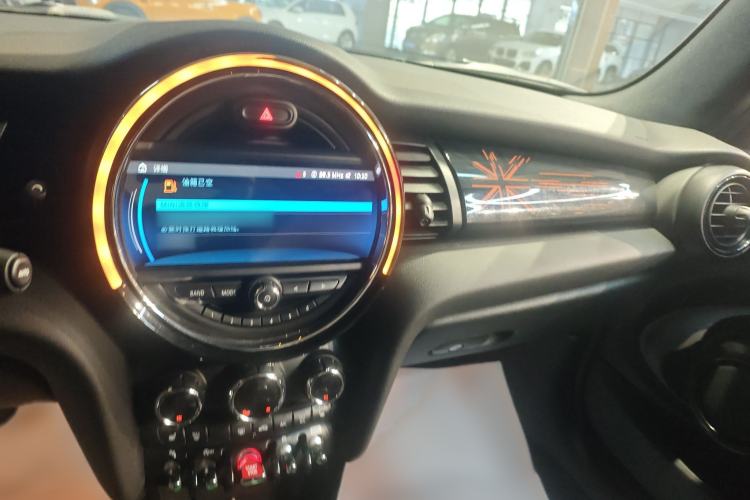 Used MINI 2021 1.5T COOPER CABRIO Classic Edition Audio And AC Panel