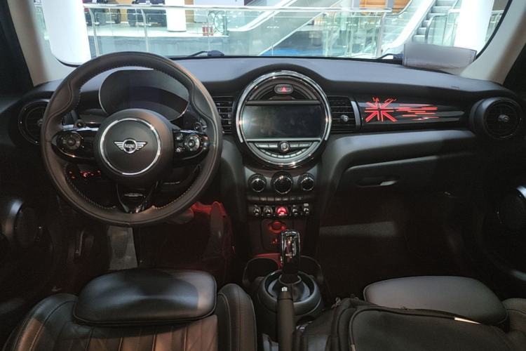 Used MINI 2021 2.0T COOPER S Artist Five-Door Edition Center Console
