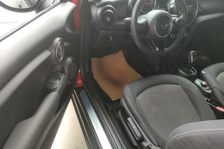 Used MINI 2021 1.5T ONE Driver Seat