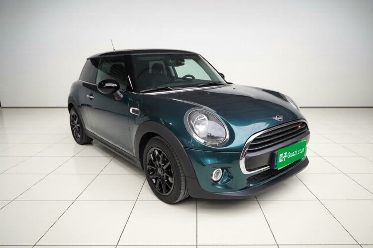 Used MINI 2021 1.5T ONE Front Right 45 Deg