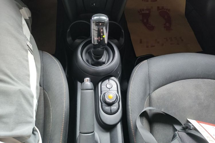 Used MINI 2021 1.5T ONE Gear Lever