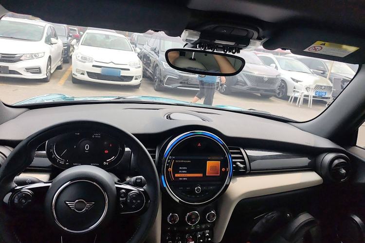 Used MINI 2021 1.5T COOPER CABRIO Artist Interior 2