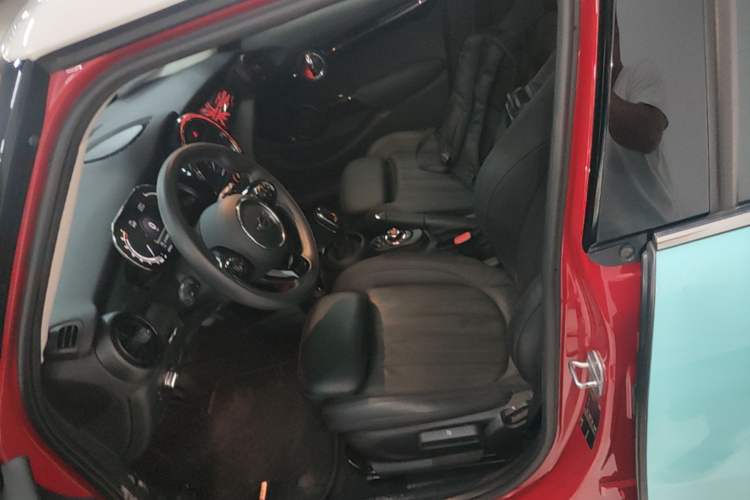 Used MINI 2021 2.0T COOPER S Artist Five-Door Edition Left Front Seat