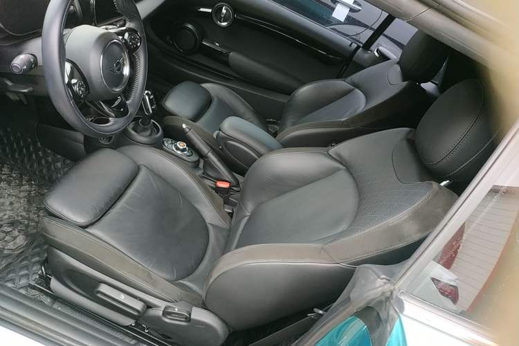 Used MINI 2021 1.5T COOPER CABRIO Artist Left Front Seat