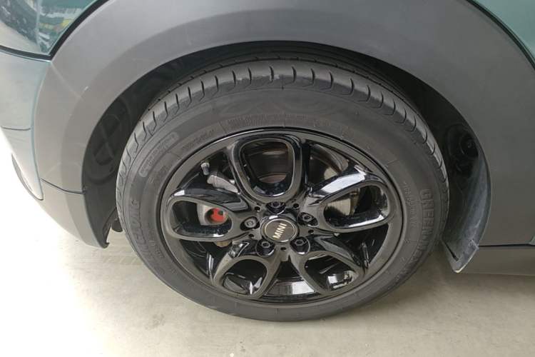 Used MINI 2021 1.5T ONE Left Front Wheel Hub