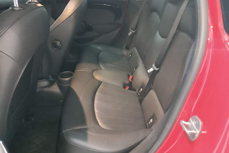 Used MINI 2021 2.0T COOPER S Artist Five-Door Edition Left Rear Seat
