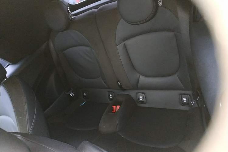Used MINI 2021 1.5T COOPER CABRIO Artist Left Rear Seat