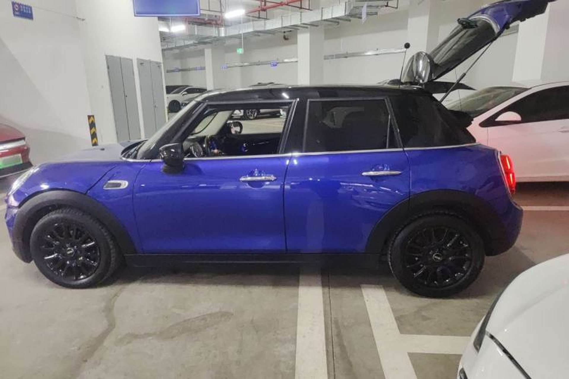 Used MINI 2021 1.5T COOPER Classic Edition Five-Door Version Left Side
