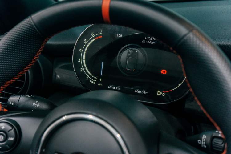 Used MINI 2021 1.5T COOPER CABRIO Classic Edition Odometer Close Up