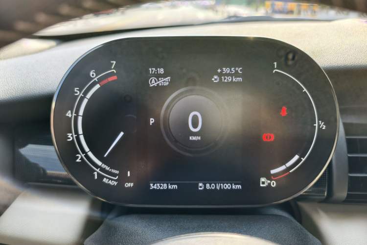 Used MINI 2021 1.5T COOPER CABRIO Artist Odometer Close Up