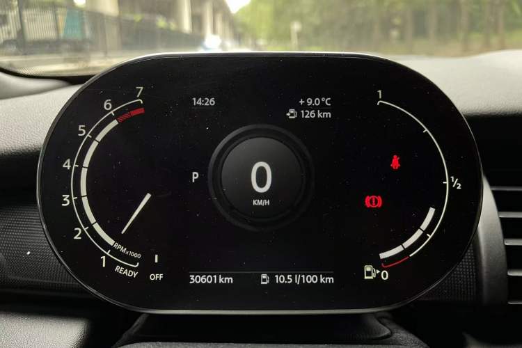 Used MINI 2021 1.5T COOPER CABRIO Artist Odometer Close Up