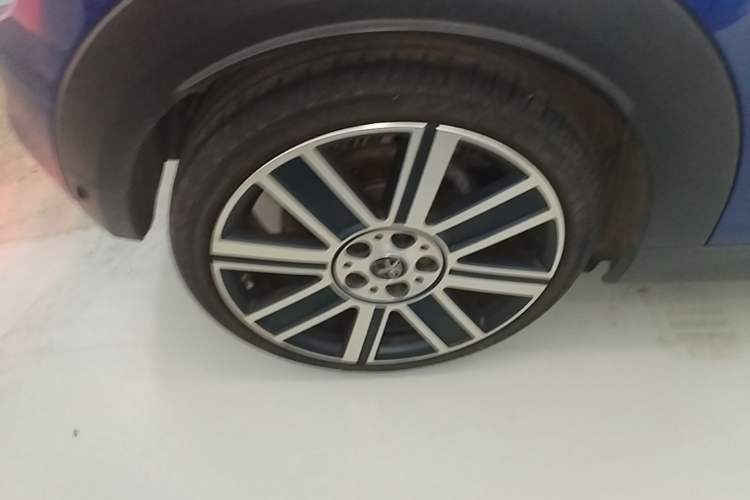 Used MINI 2021 2.0T COOPER S Artist Right Rear Wheel Hub