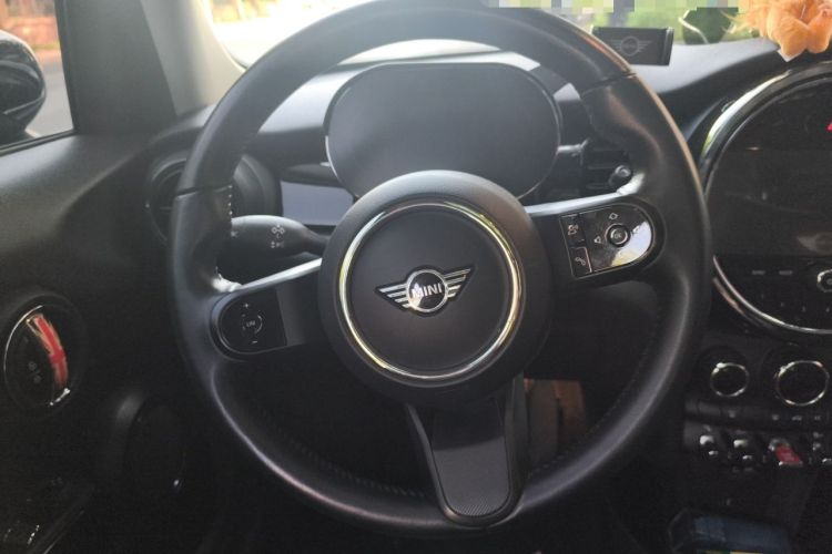 Used MINI 2021 1.5T COOPER Classic Edition Five-Door Version Steering Wheel