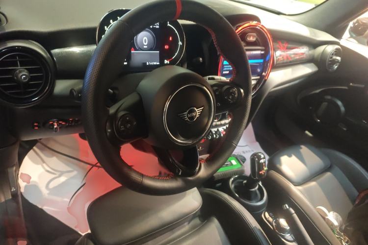 Used MINI 2021 1.5T COOPER CABRIO Classic Edition Steering Wheel