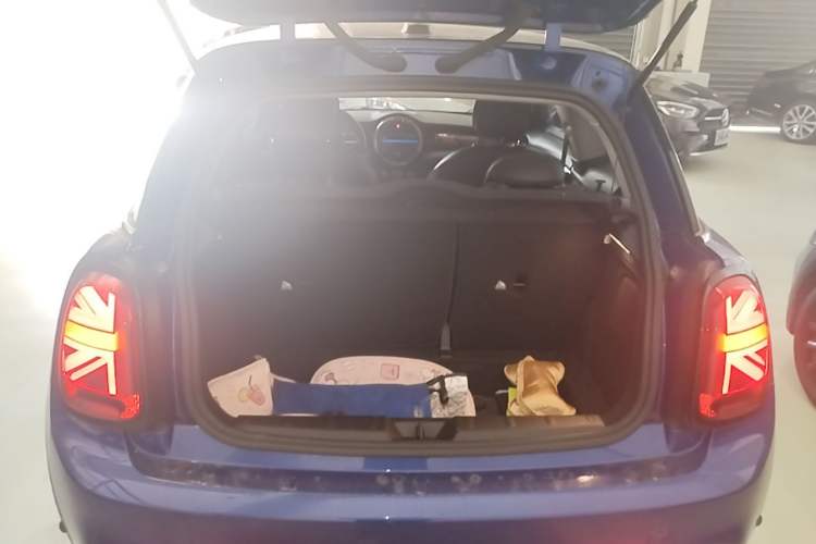 Used MINI 2021 2.0T COOPER S Artist Trunk