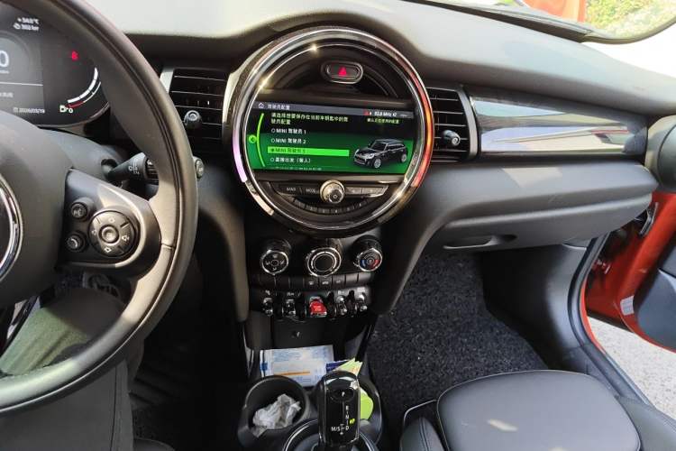 Used MINI 2021 1.5T COOPER Classic Edition Five-Door Version Audio And AC Panel