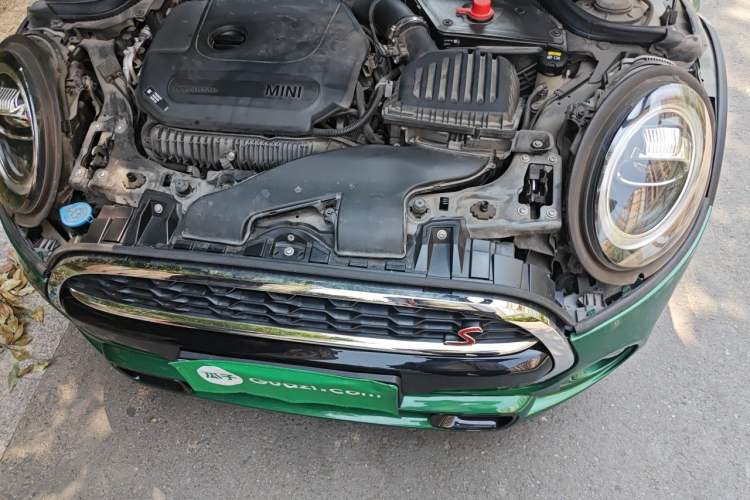 Used MINI 2021 2.0T COOPER S Classic Edition Engine Bay