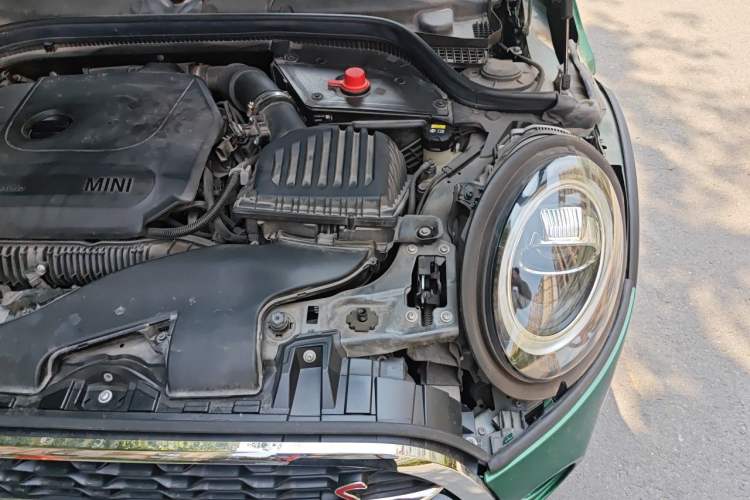 Used MINI 2021 2.0T COOPER S Classic Edition Engine Bay Left