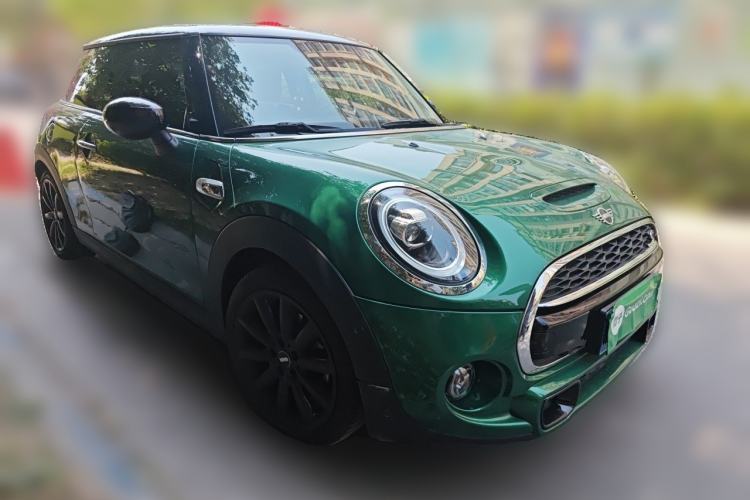 Used MINI 2021 2.0T COOPER S Classic Edition Front Right 45 Deg