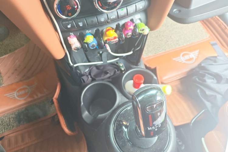 Used MINI 2021 2.0T COOPER S Artist Gear Lever