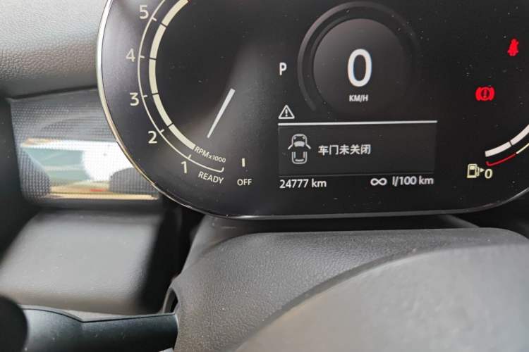 Used MINI 2021 2.0T COOPER S Classic Edition Odometer Close Up