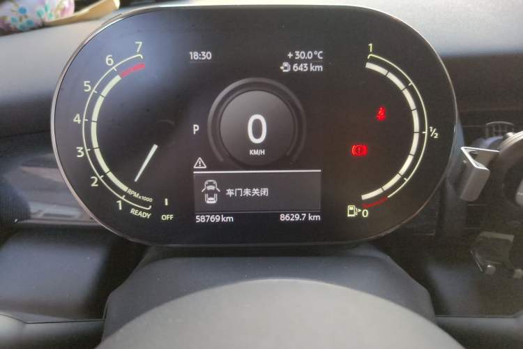 Used MINI 2021 1.5T COOPER Classic Edition Five-Door Version Odometer Close Up