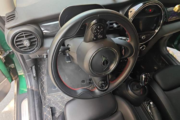 Used MINI 2021 2.0T COOPER S Classic Edition Steering Wheel