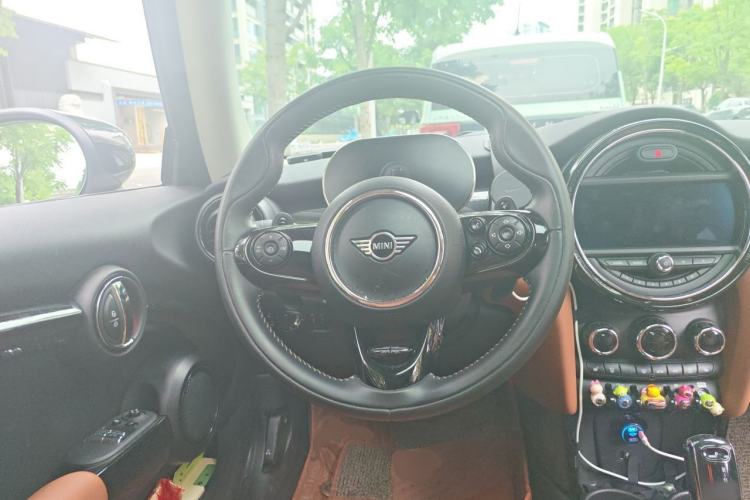 Used MINI 2021 2.0T COOPER S Artist Steering Wheel