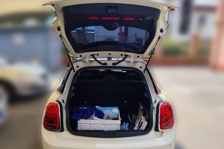 Used MINI 2021 1.5T COOPER Artist Five-Door Edition Trunk