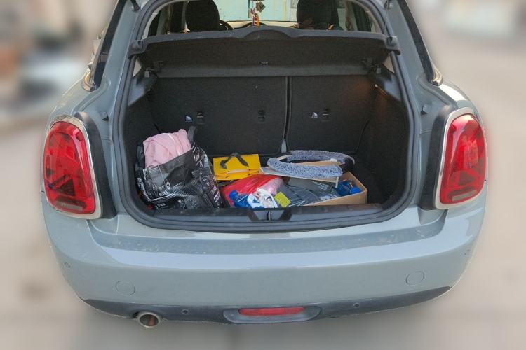 Used MINI 2021 1.5T COOPER Classic Edition Five-Door Version Trunk