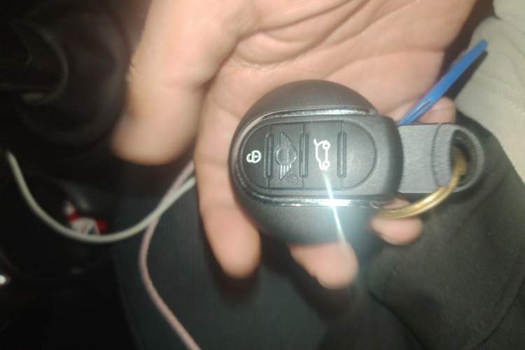 Used MINI 2021 1.5T COOPER Classic Edition Five-Door Version Vehicle Key