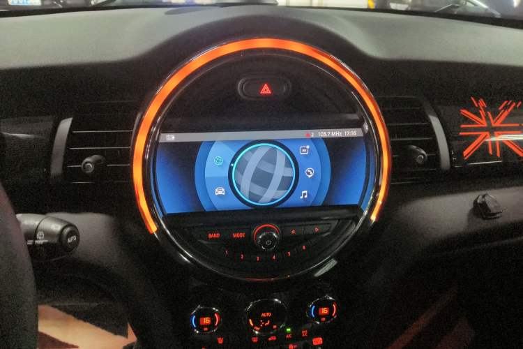 Used MINI 2021 2.0T COOPER S Classic Edition Audio And AC Panel
