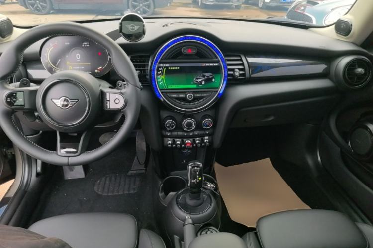 Used MINI 2021 1.5T COOPER Classic Edition Center Console