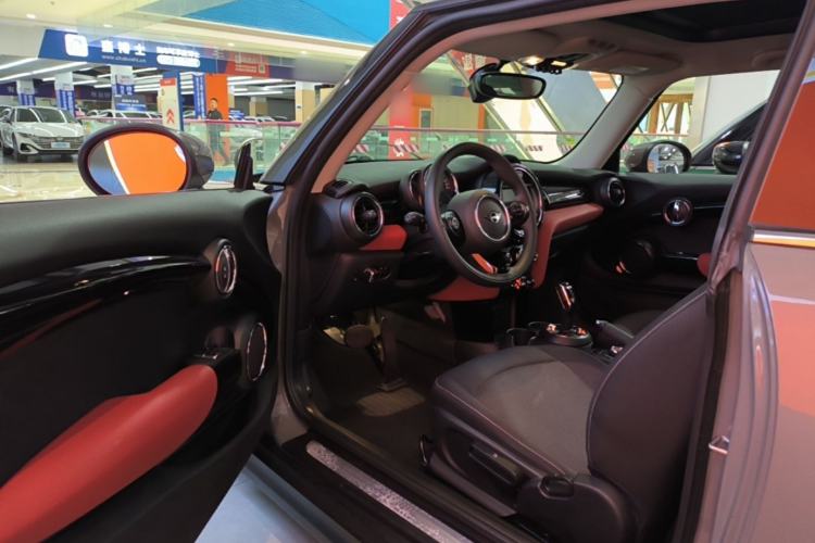 Used MINI 2021 1.5T ONE PLUS Driver Seat