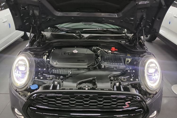 Used MINI 2021 2.0T COOPER S Classic Edition Engine Bay