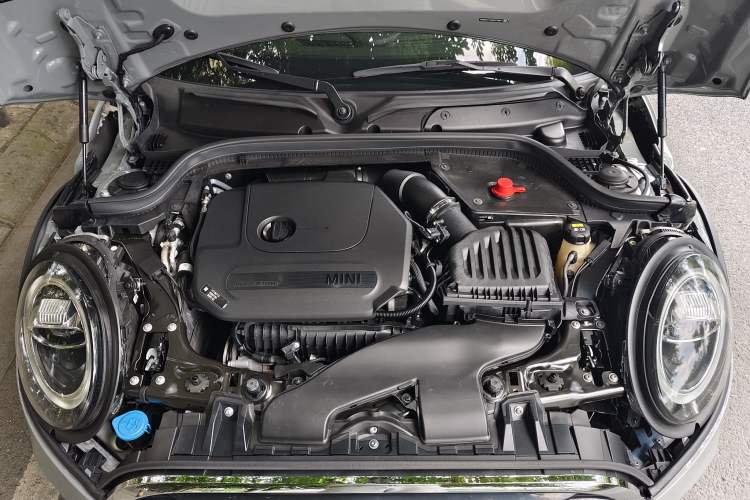 Used MINI 2021 1.5T COOPER Classic Edition Five-Door Version Engine Bay