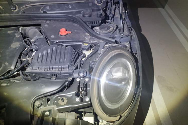 Used MINI 2021 2.0T COOPER S Artist Engine Bay Left