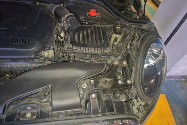 Used MINI 2021 1.5T ONE PLUS Five-Door Edition Engine Bay Left