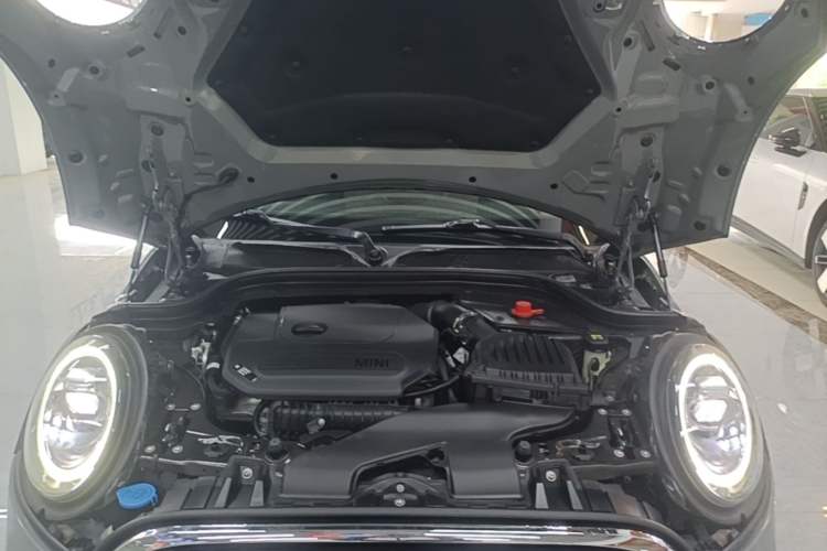 Used MINI 2021 1.5T COOPER Artist Five-Door Edition Engine Bay