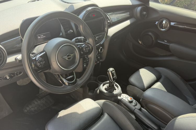 Used MINI 2021 1.5T COOPER Artist Five-Door Edition Exterior 1
