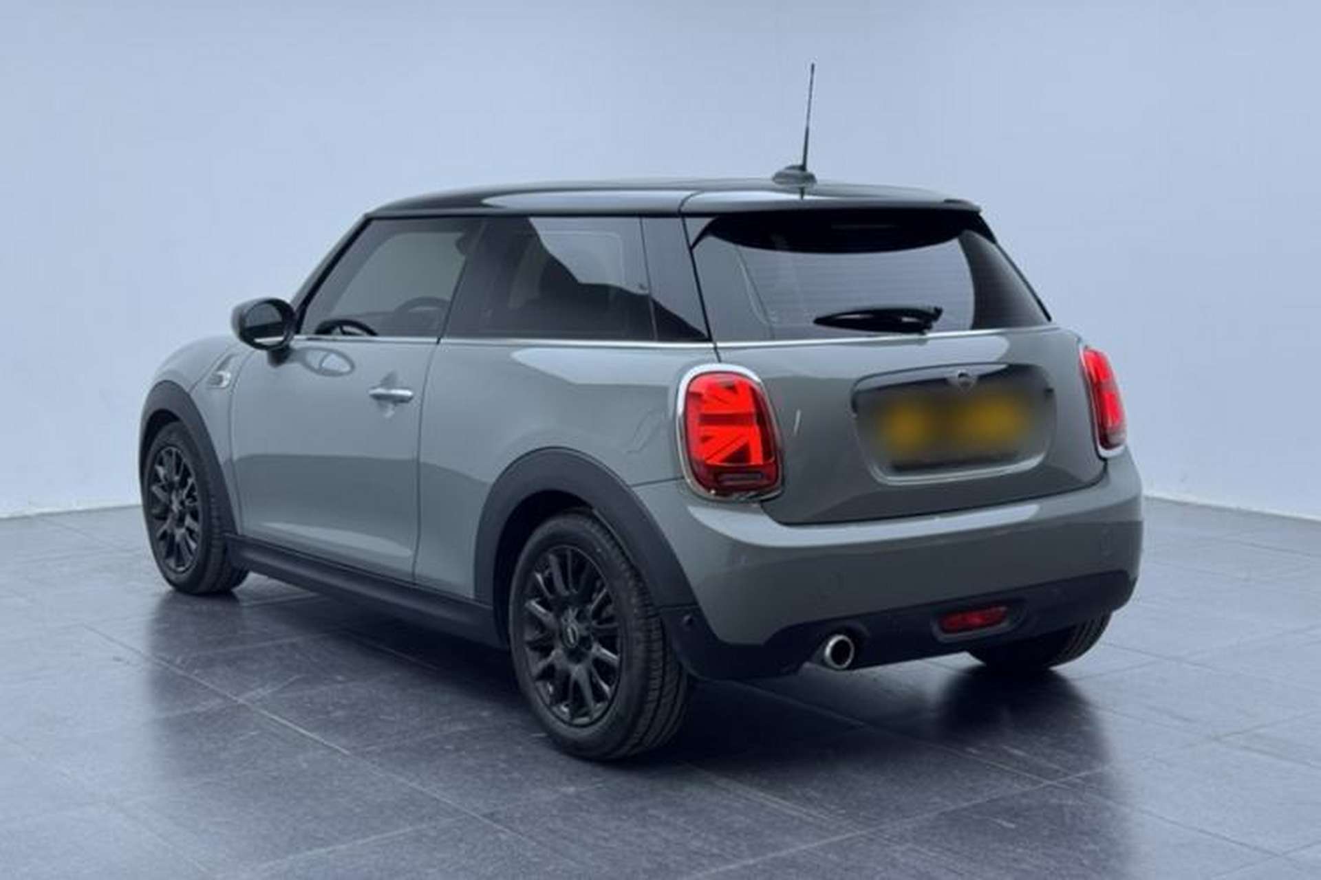 Used MINI 2021 1.5T COOPER Classic Edition Exterior 7