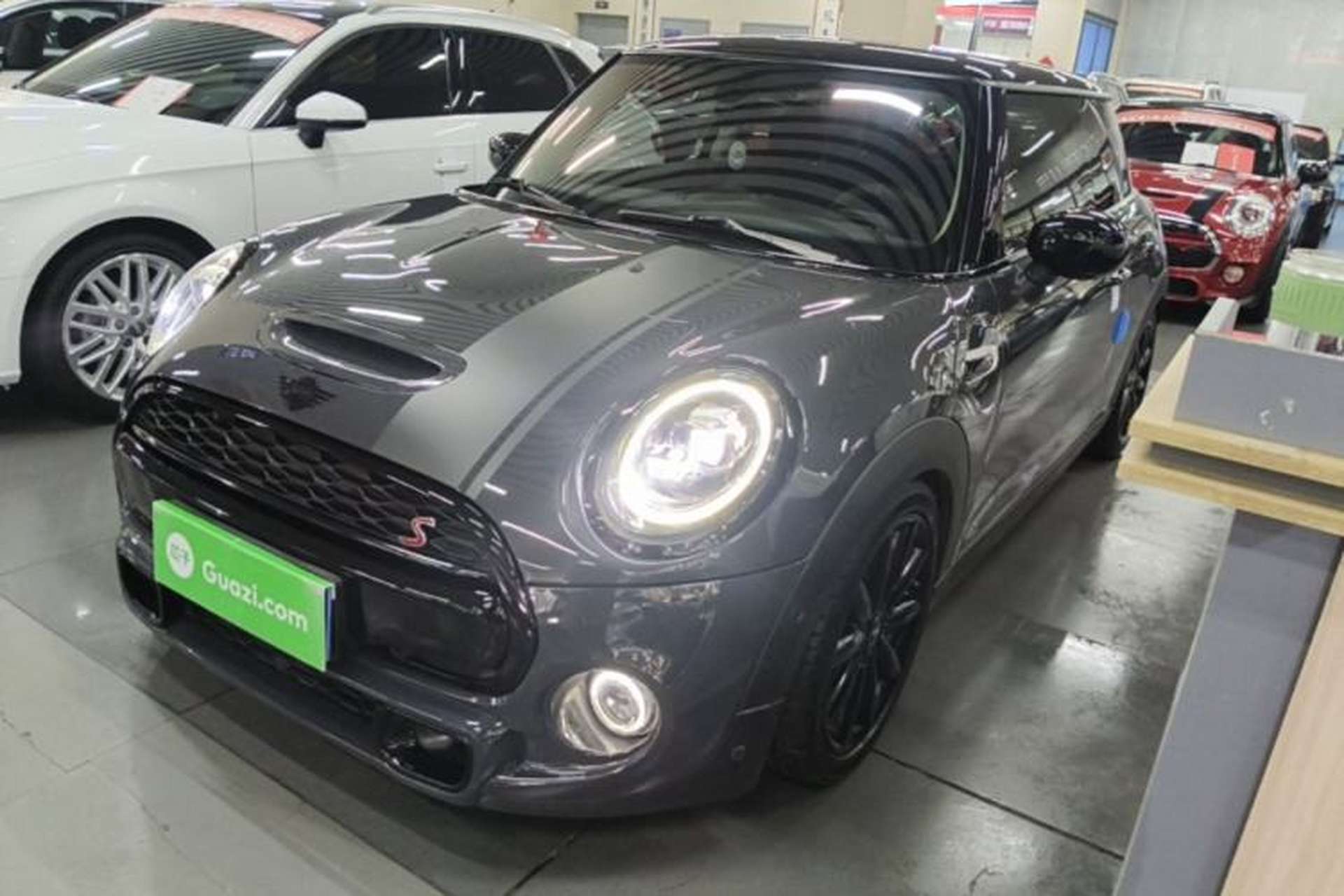Used MINI 2021 2.0T COOPER S Classic Edition Front Left 45 Deg