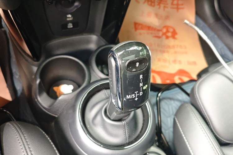 Used MINI 2021 1.5T COOPER Artist Gear Lever